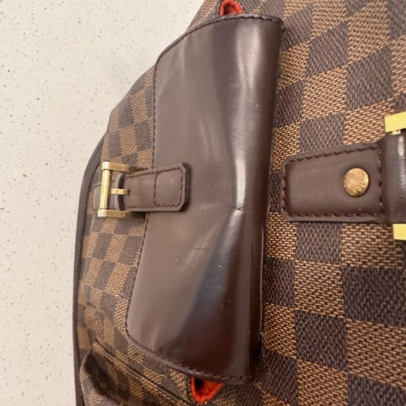 Louis Vuitton Handbag - Picture 2 of 5